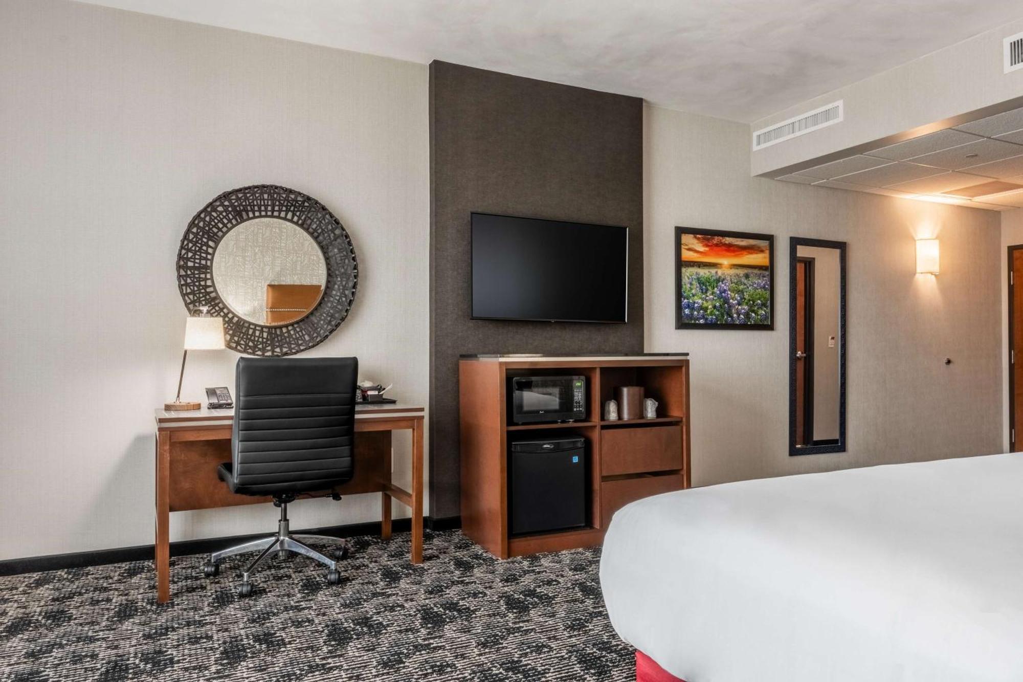 Drury Plaza Hotel College Station Extérieur photo