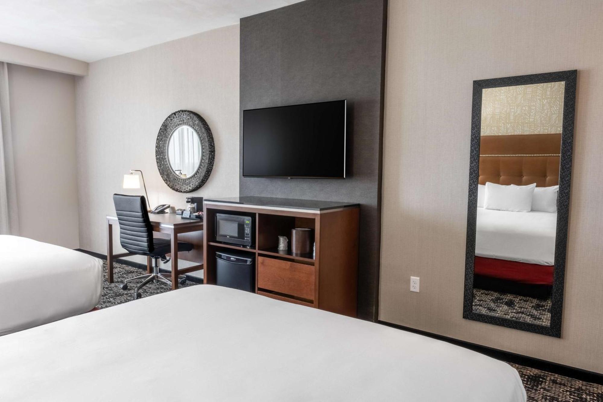 Drury Plaza Hotel College Station Extérieur photo