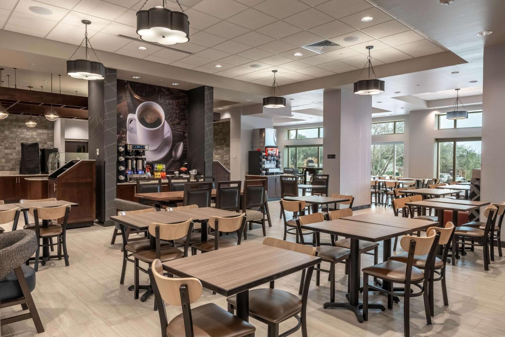 Drury Plaza Hotel College Station Extérieur photo