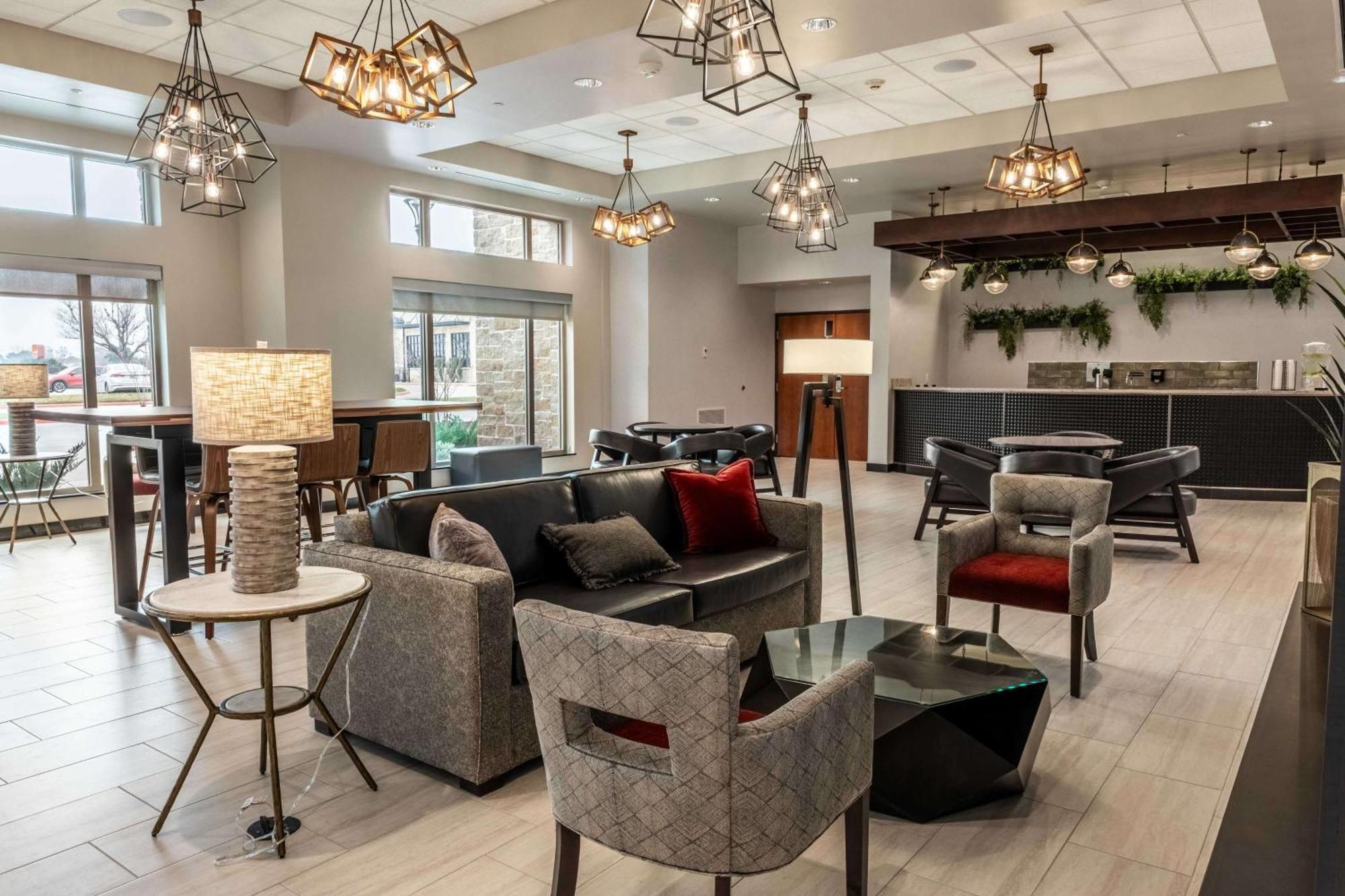 Drury Plaza Hotel College Station Extérieur photo